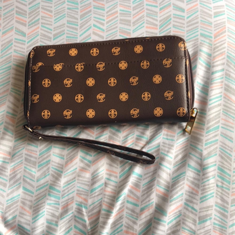 Paris Blues Printed Clutch